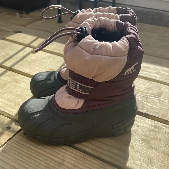 Size 12 Sorel😍 - Picture 2 of 4